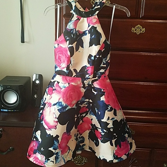 *Price drop*B Darlin Skater Dress**BEAUTIFUL** - Picture 4 of 6